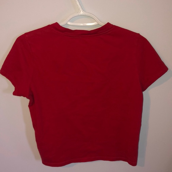 🤩🤩levi crop top - Picture 3 of 4